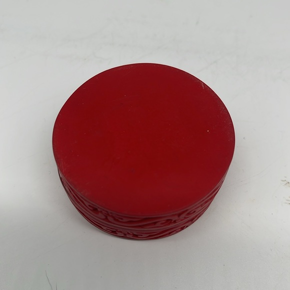 Cinnabar Rounded Trinket Box - Picture 2 of 4